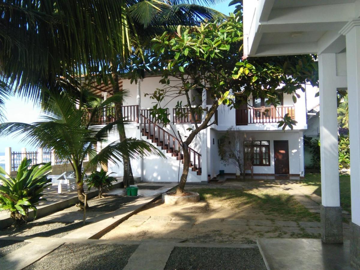 Hotel Rainbow Surf Beach Koggala Exterior foto